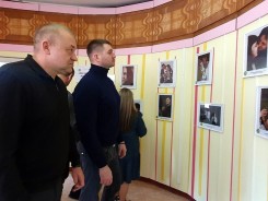 Депутаты Волгодонской Думы посетили открытие выставки «Моя планета – моя семья»